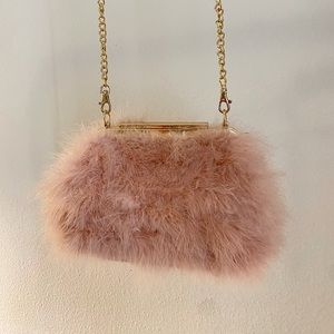 FEATHERY CLUTCH PURSE